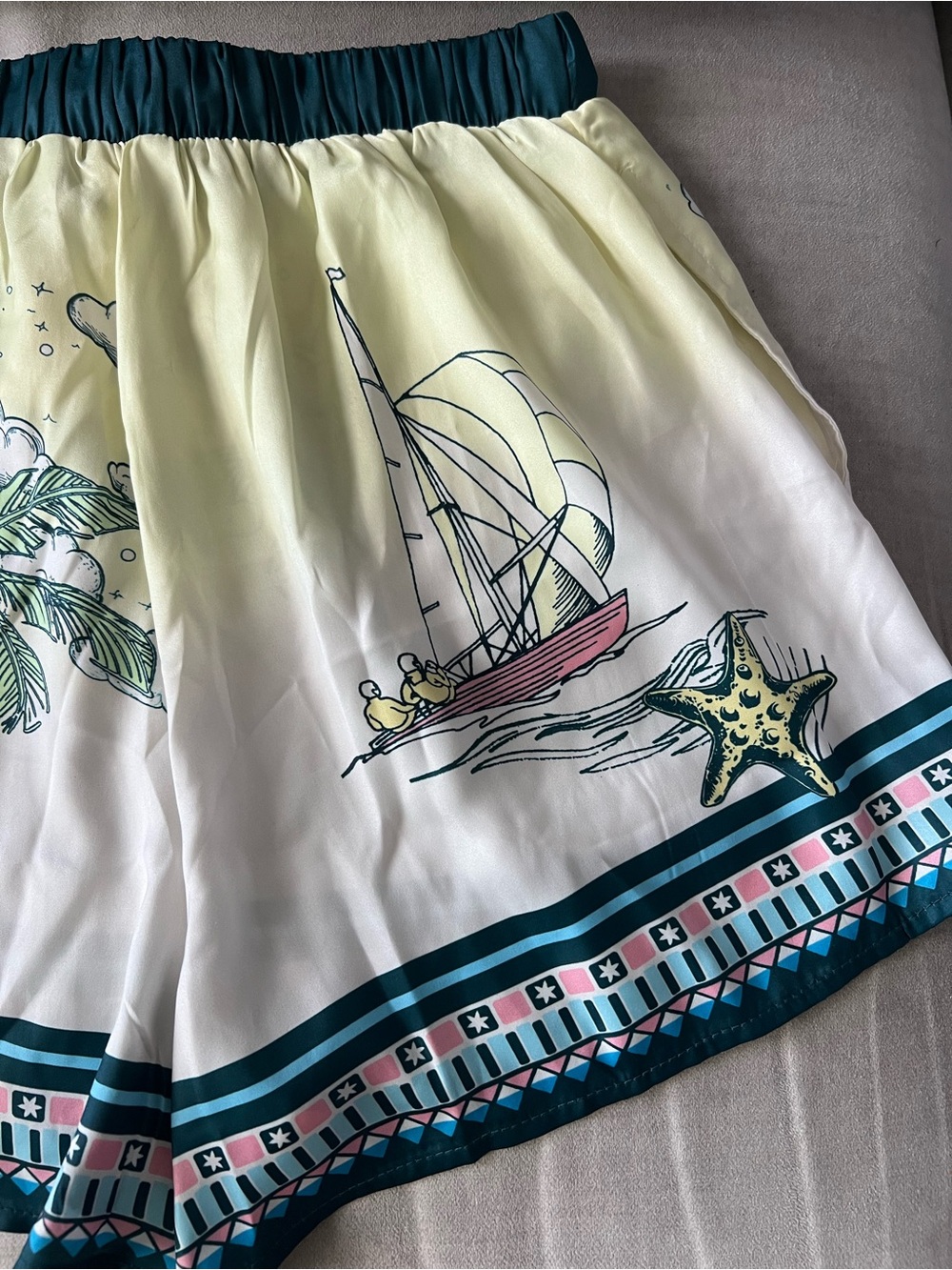 Anthropologie Celandine Casuarina Shorts in Yellow Pattern Size Small NWT - Picture 6 of 13